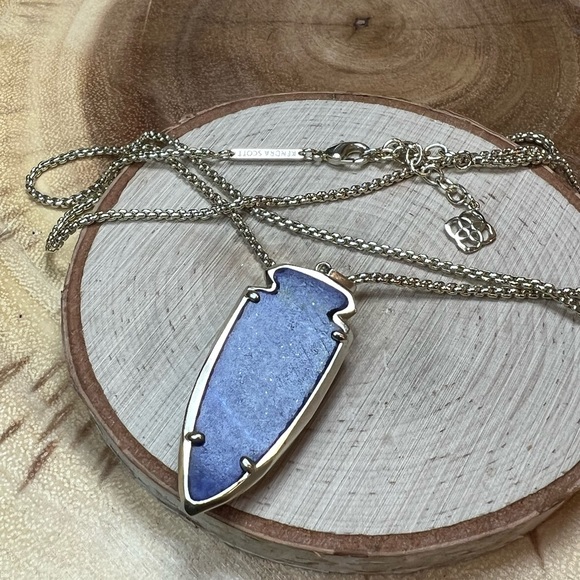 Kendra Scott Lapis Arrowhead Necklace 💙✨ - Picture 8 of 9